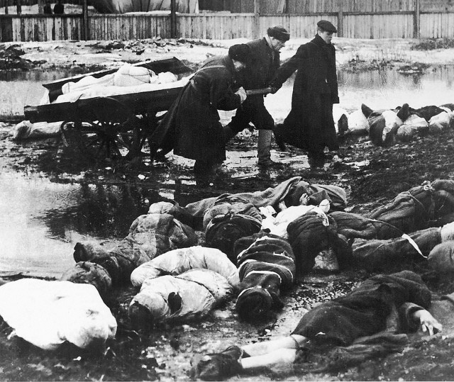 Ленинградская блокада – это расплата за измену, трусость и обман 1917 года!